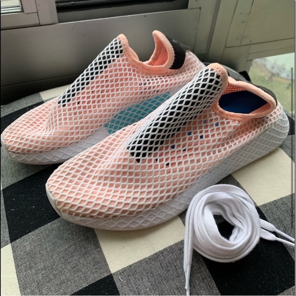 Adidas deerupt size 9 blue and pink sneakers - Picture 1 of 5